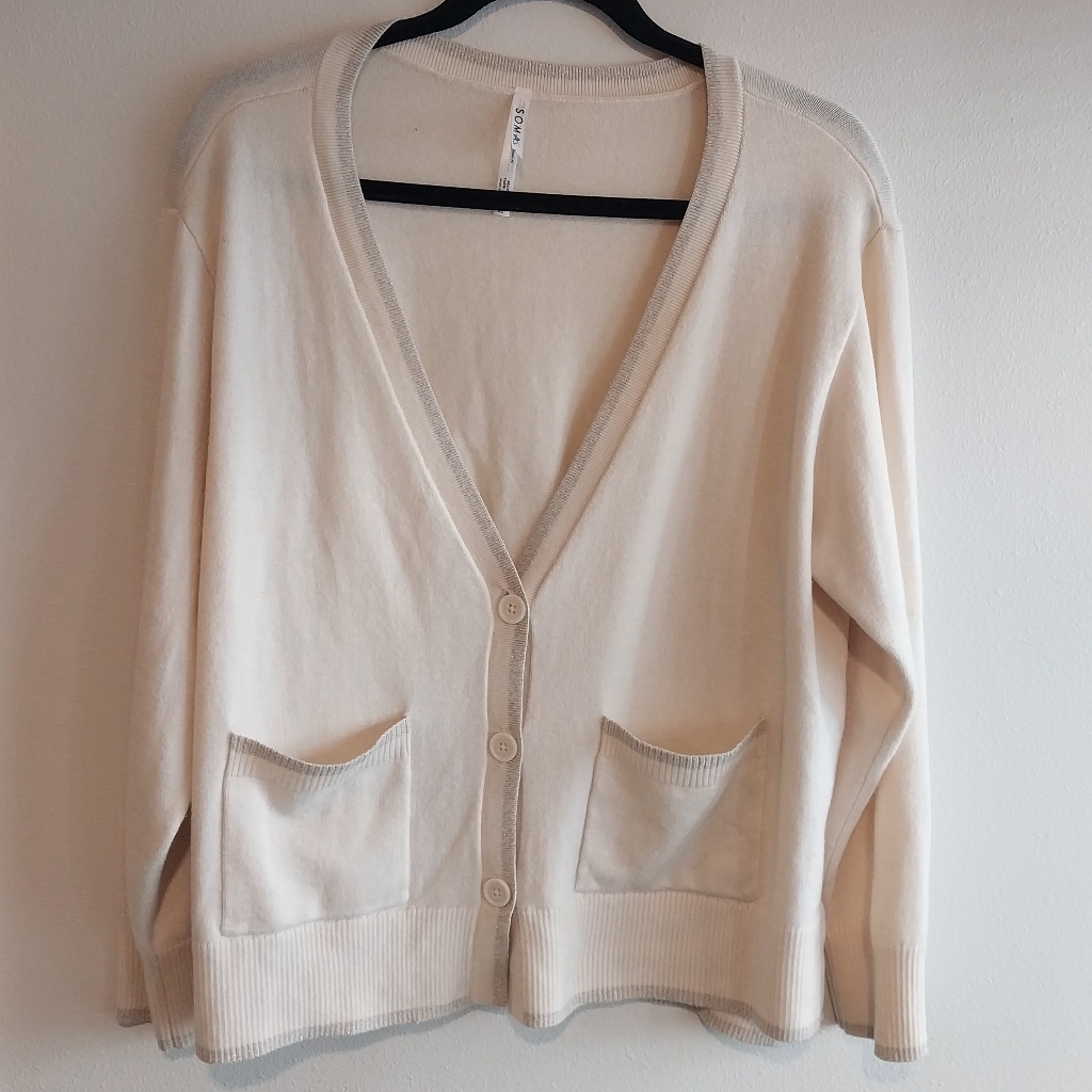 Soma Cream & Tan V-Neck Button-Up Two Pocket Cardigan